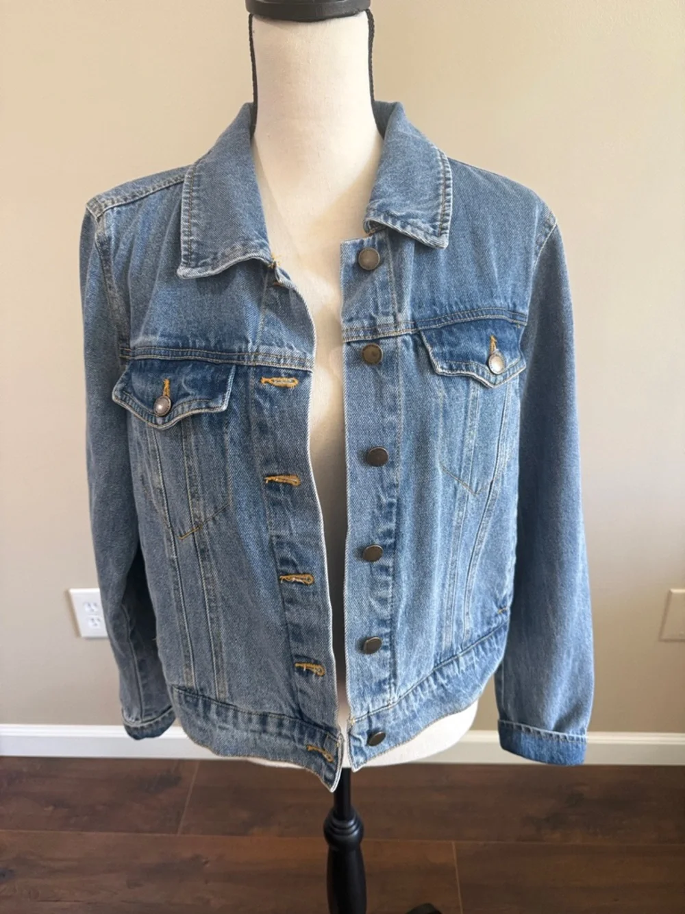 Bagatelle Collection Light Blue Women's Classic Denim Jean Jacket Size Large